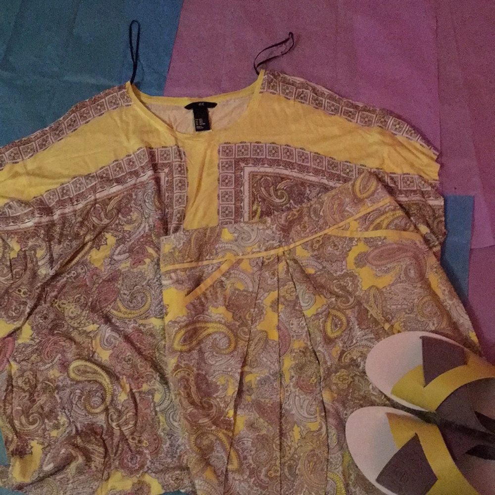 H&M Womens Yellow Paisley Top, Skirt